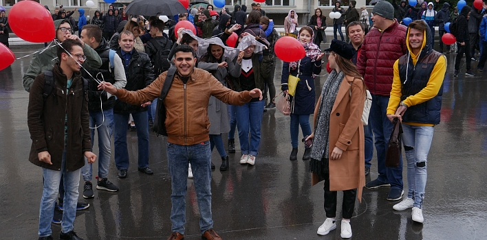 ÐÐ°Ð³Ð°ÑÐ¸Ð½ÑÐºÐ¸Ð¹ ÑÐ½Ð¸Ð²ÐµÑÑÐ¸ÑÐµÑ Ð¾ÑÐ¼ÐµÑÐ°ÐµÑ 88-Ð»ÐµÑÐ¸Ðµ