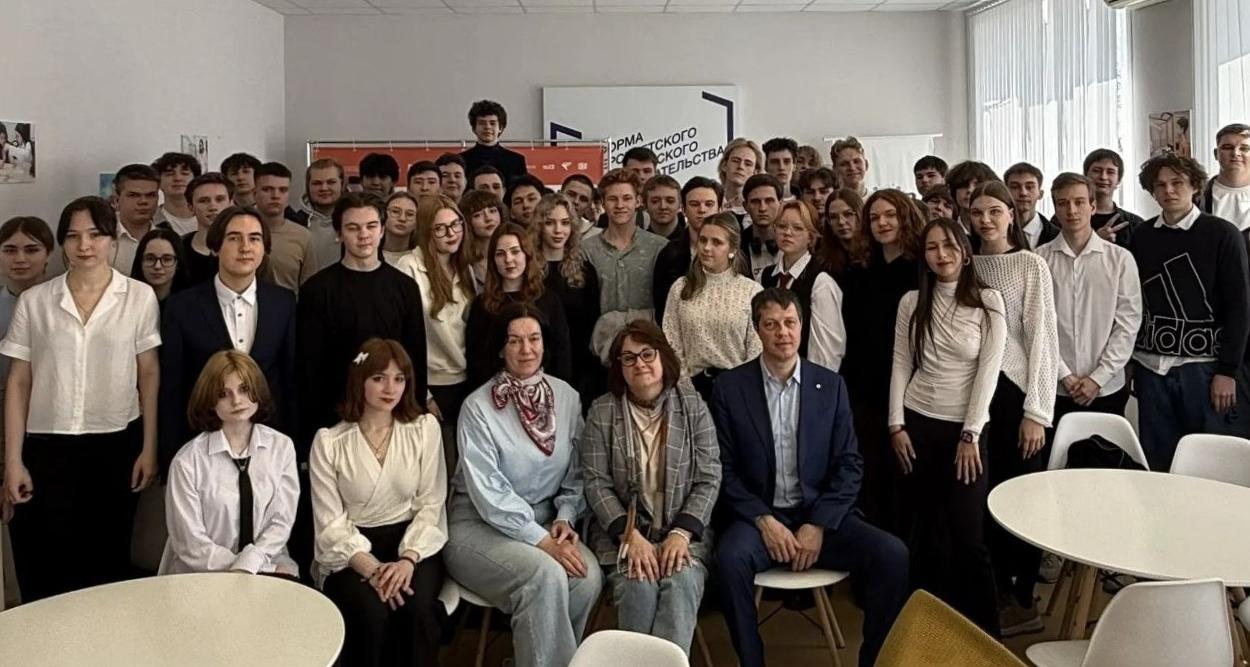 Первокурсники ИнПИТ представили нейросетевые проекты на «Цифровой кузнице»