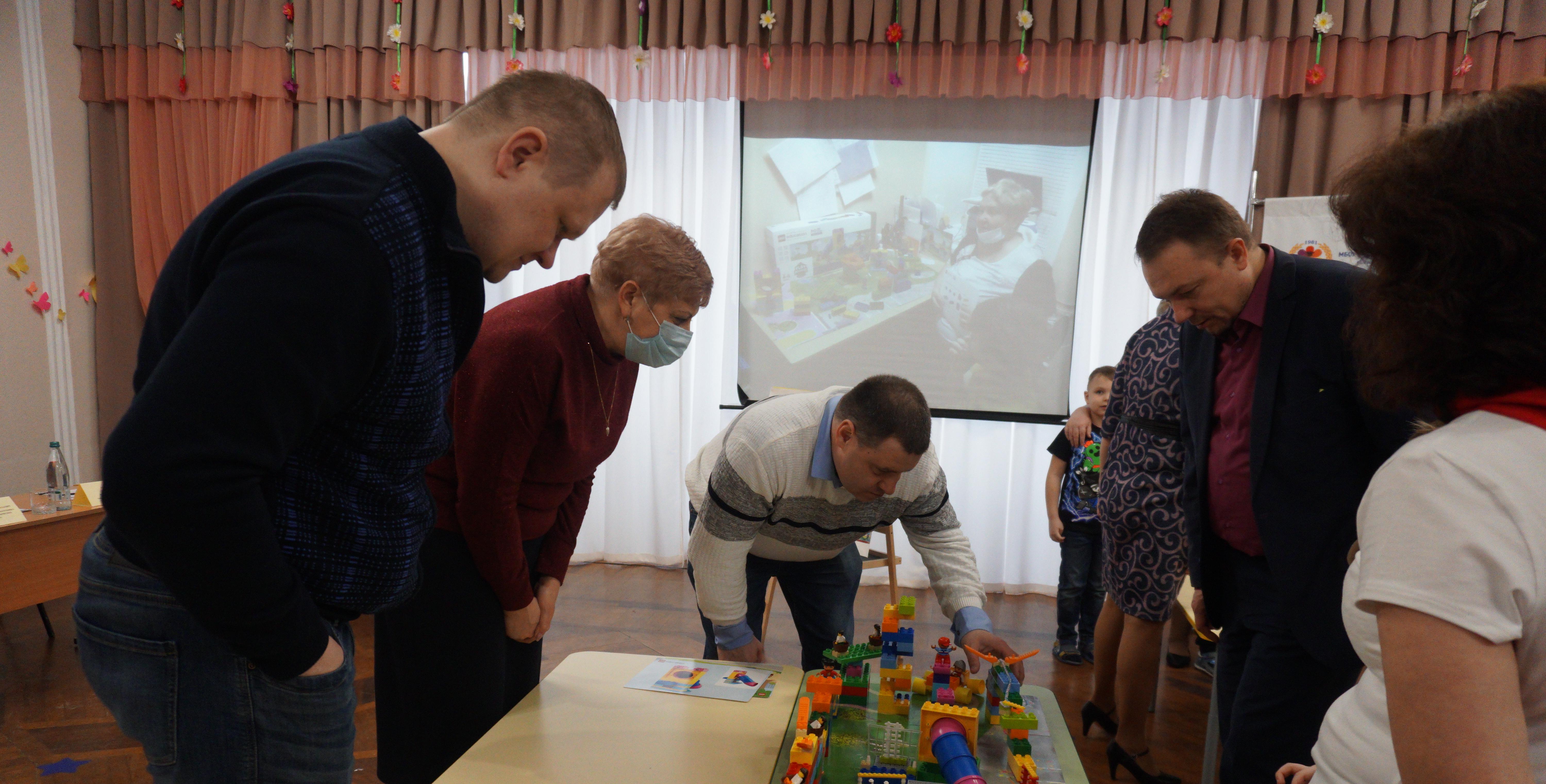 Представители вуза провели отборочный этап соревнования First Lego League