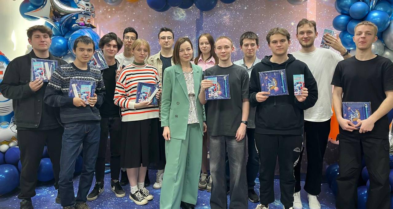 Студенты ИнЭТиП узнали об исследованиях в области управления движением летательных аппаратов