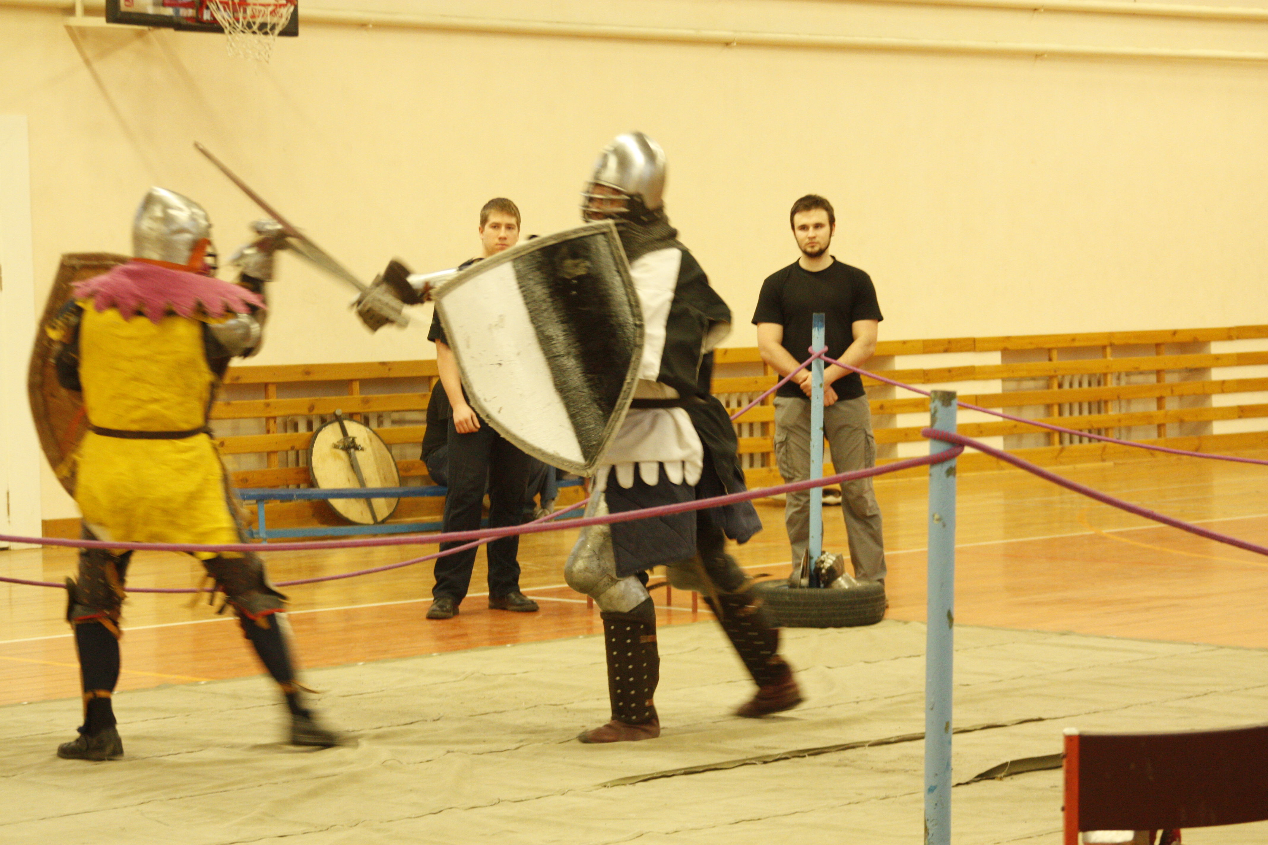 Состоялся финал 3-го Кубка ректора СГТУ по историческому фехтованию
