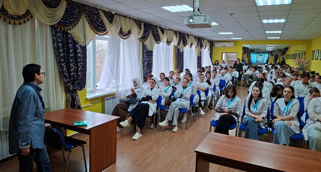 Преподаватели СЭИ провели интерактивный семинар для студентов Вольского медицинского колледжа 