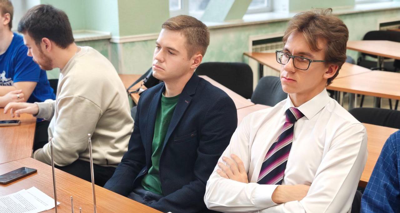 Студенты СГТУ представили проект инновационной антенны 