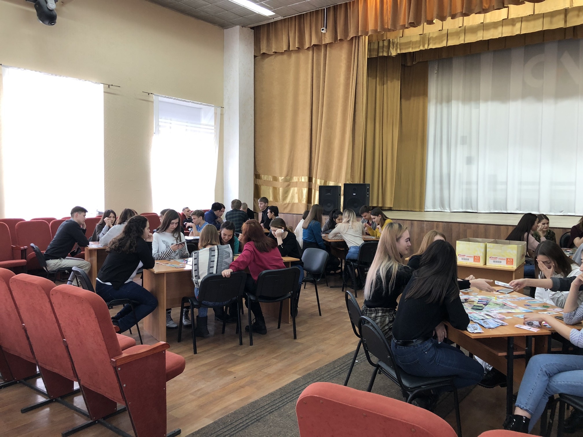 «Монополия Саратов»: преподаватели ИСПМ проводят обучающие деловые игры