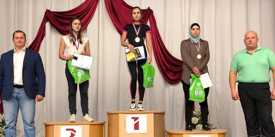 Студенты СГТУ – победители и призеры чемпионата по армрестлингу