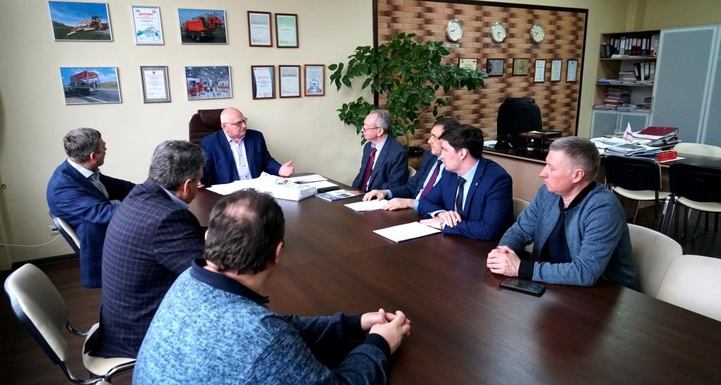 СГТУ и «Современные дорожные технологии» определили направления совместной работы