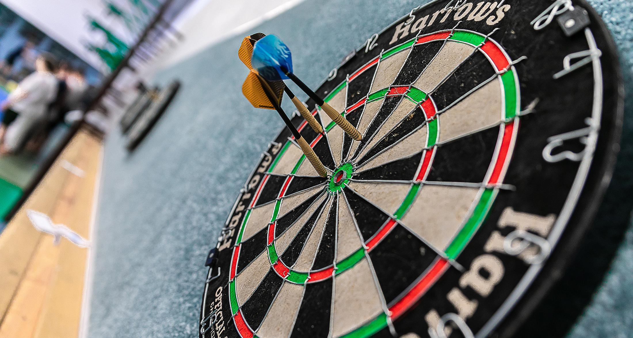 Доцент СЭИ занял призовое место в соревнованиях по дартсу 