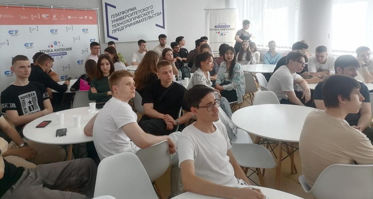 В СГТУ прошел мастер-класс «Дорога проб и ошибок при создании бизнеса»