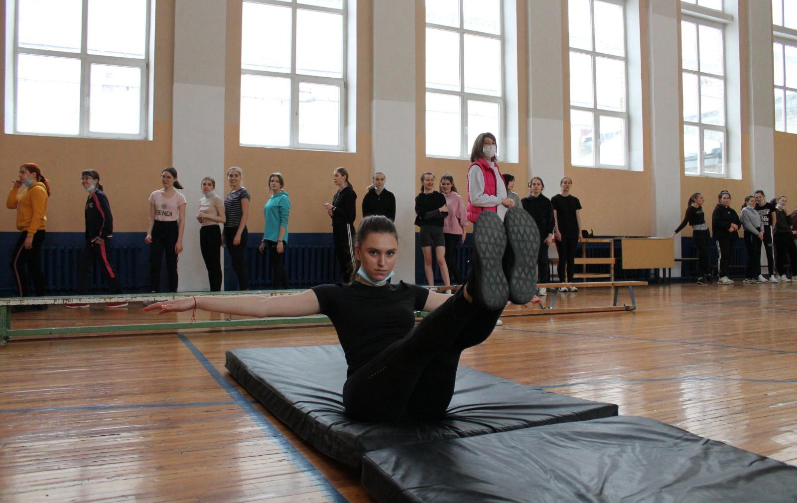 В СЭИ прошли спортивные олимпиады