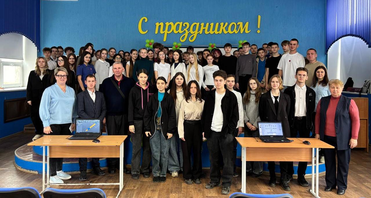 ЭТИ провел профессиональные пробы для энгельсских школьников