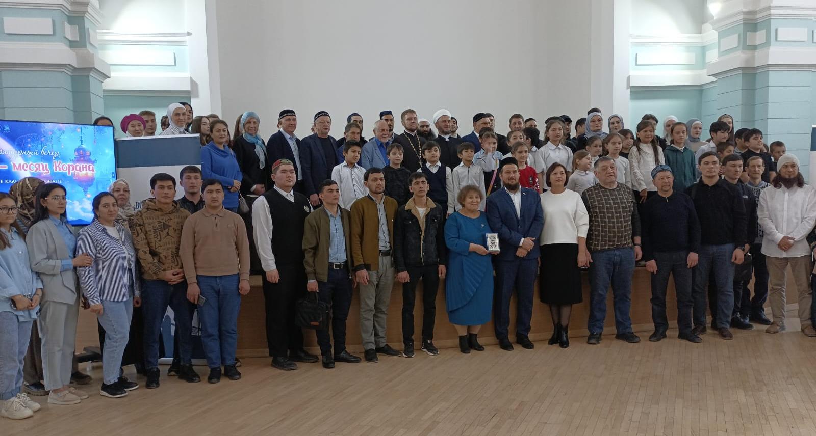 Иностранные студенты Политеха посетили вечер поэзии