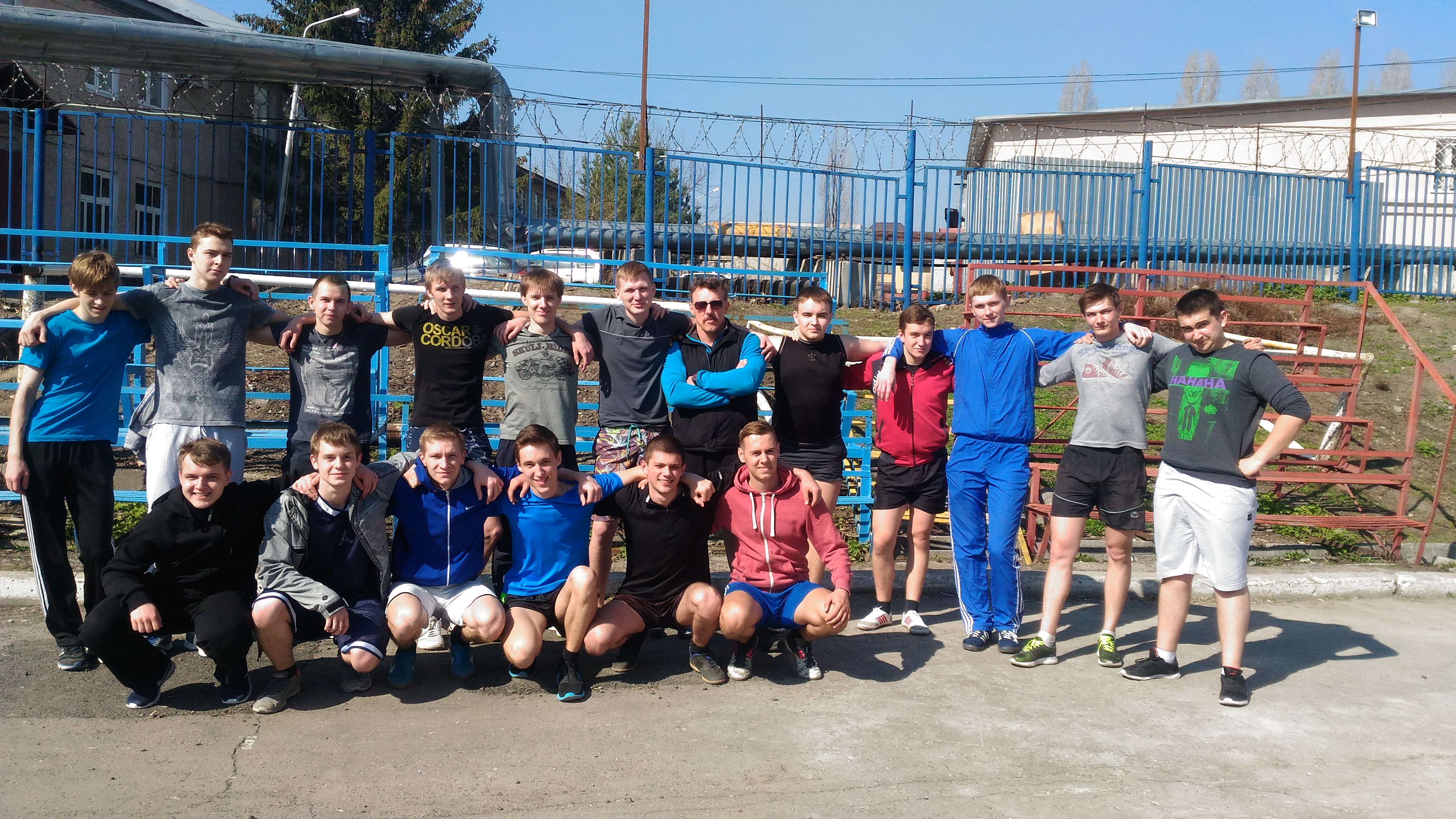 Занятия по физической культуре проводятся на обновленном стадионе