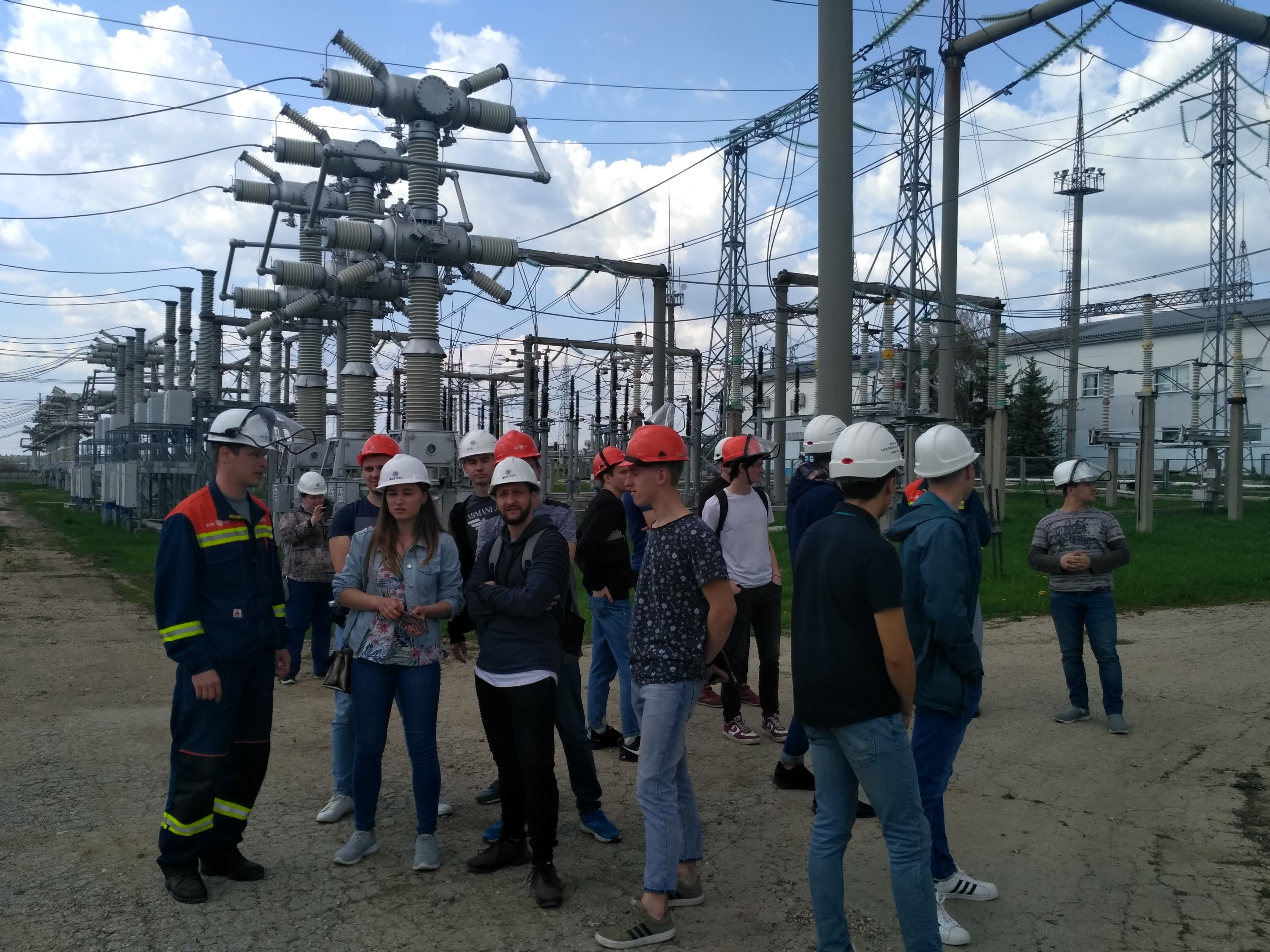 Студенты ИнЭТС посетили подстанцию