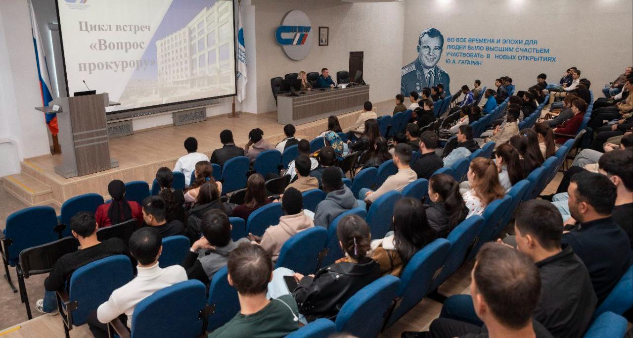 В СГТУ продолжается цикл встреч «Вопрос прокурору»