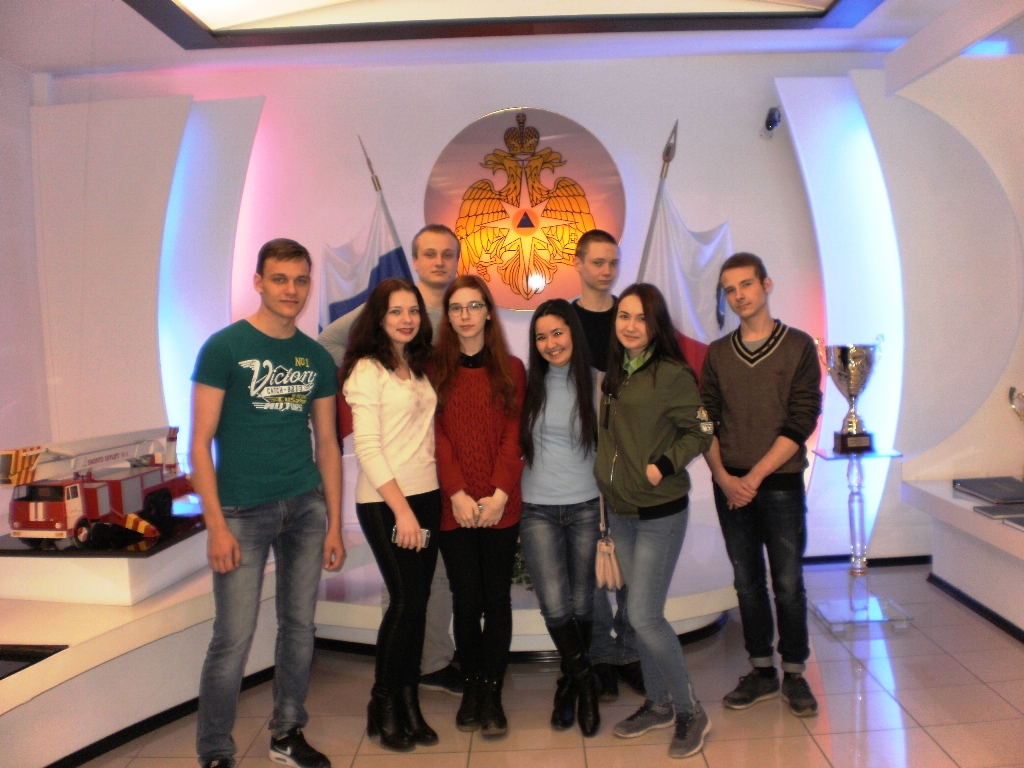 Студенты группы б-ХМТН-11 посетили Музей МЧС
