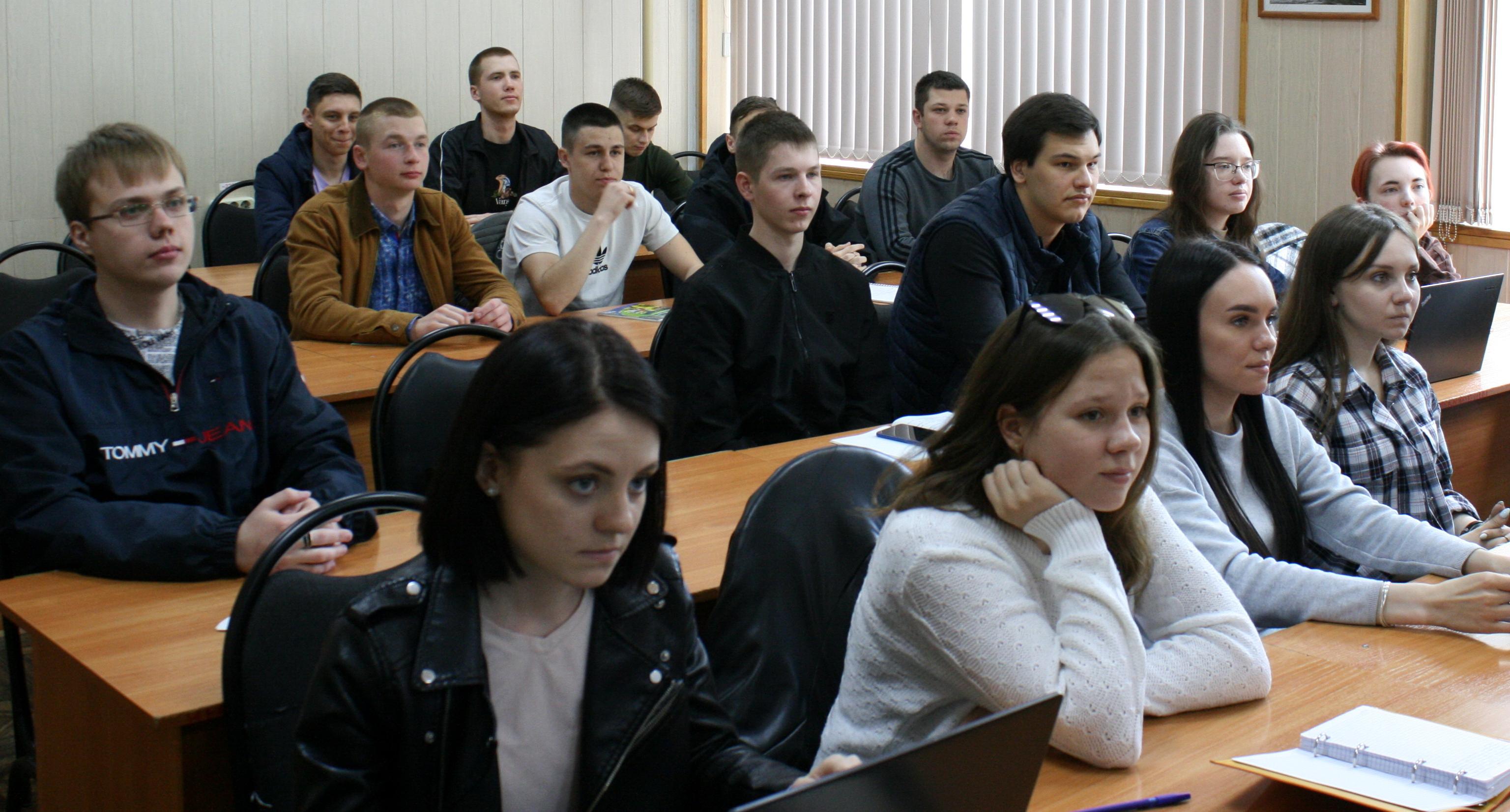 Студентам ИнЭН вручены сертификаты и призы за участие во Всероссийской олимпиаде по электроэнергетическим системам