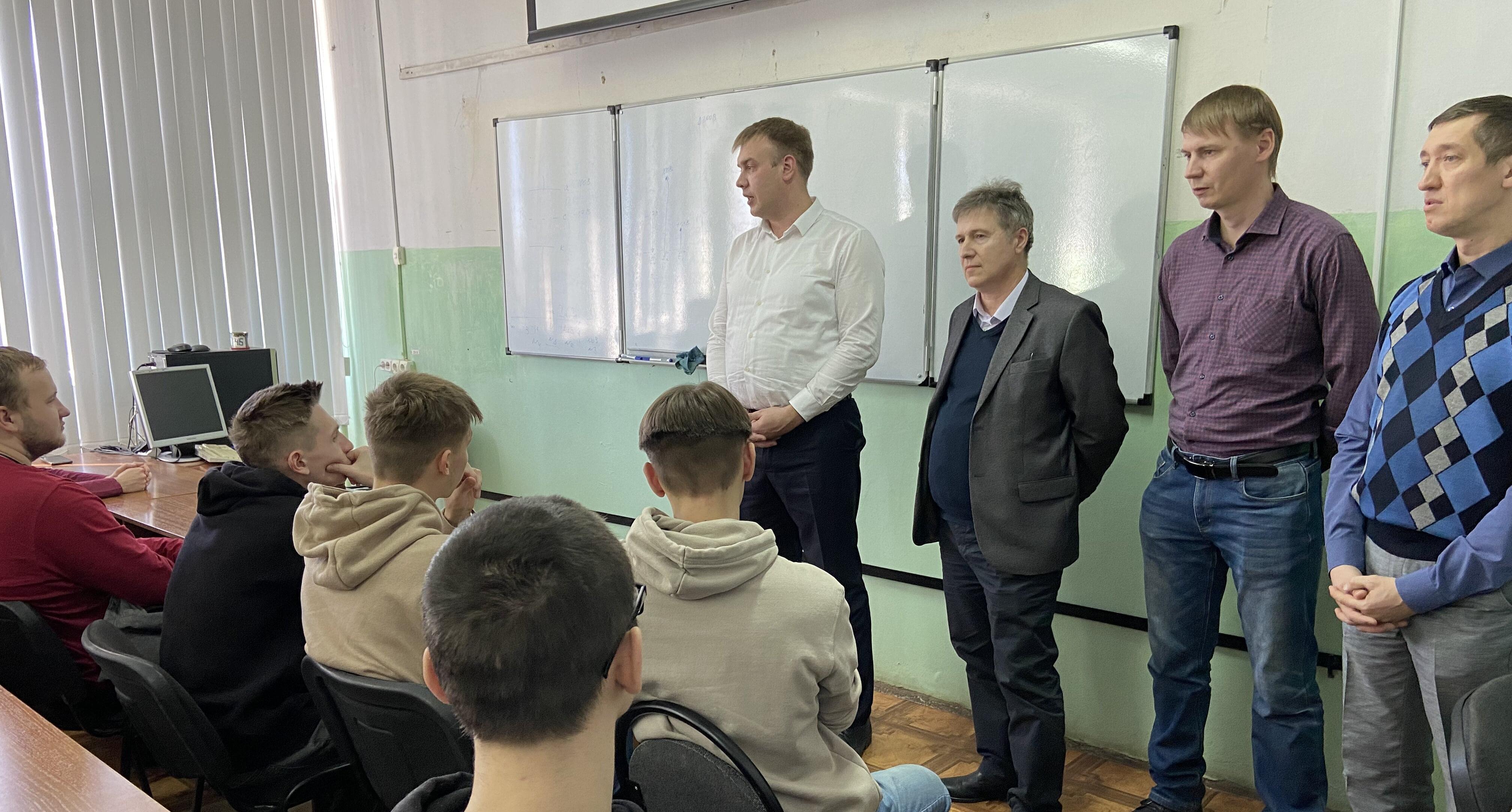 Студенты ИнЭТиП встретились с представителями «Научно-производственного предприятия «Алмаз»