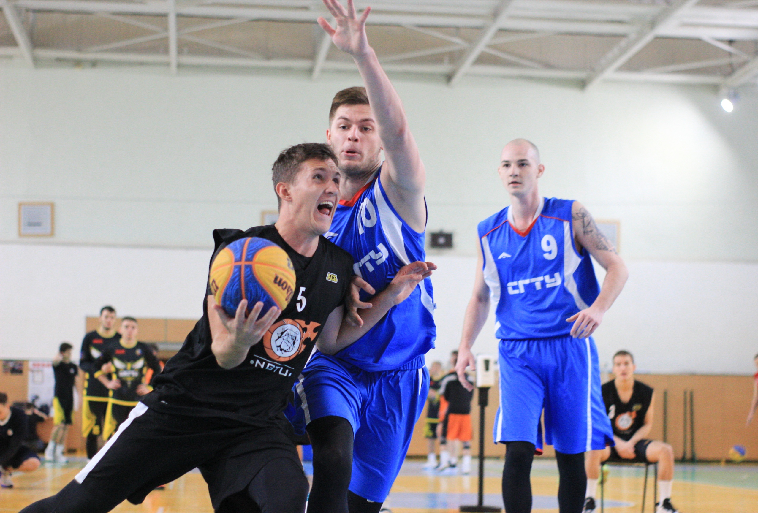 Команда баскетболистов СГТУ имени Гагарина Ю.А. приняла участие в первенстве России по баскетболу среди технических вузов