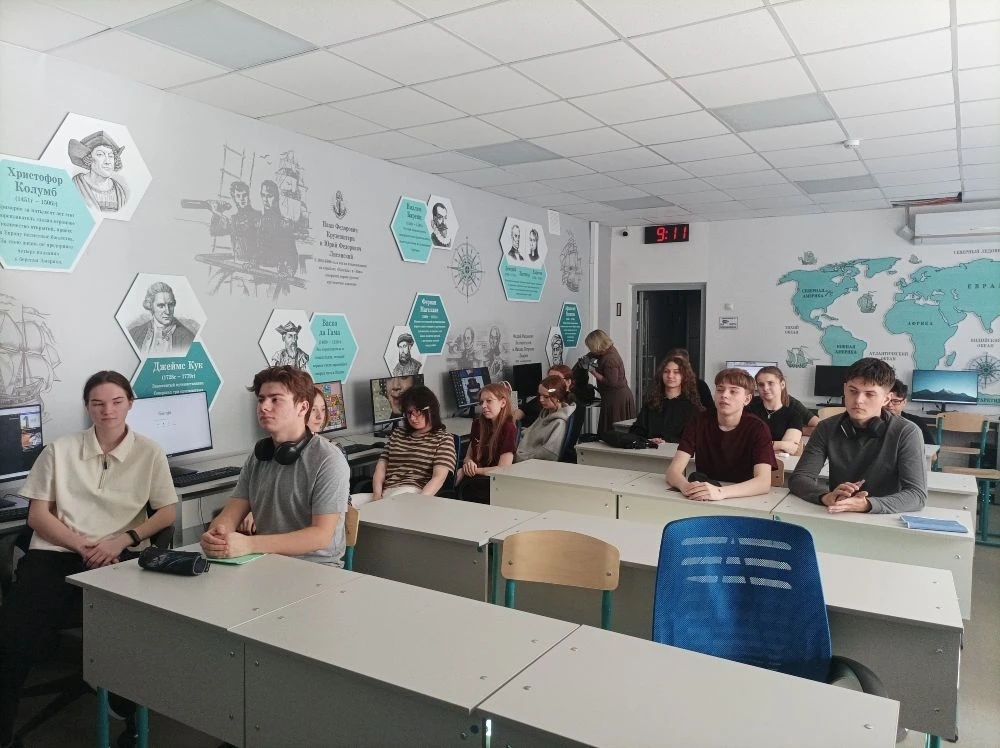 Сотрудники и студенты ИММТ приняли участие в выездном мероприятии в рамках Инженерно-космической смены «Космос. Молодежь. Будущие инженеры»