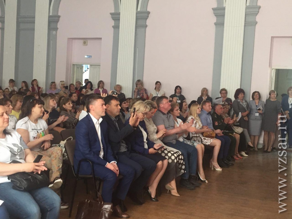 Начальник ВИИ имени С.И. Тимакова принял участие в Первом городском родительском форуме