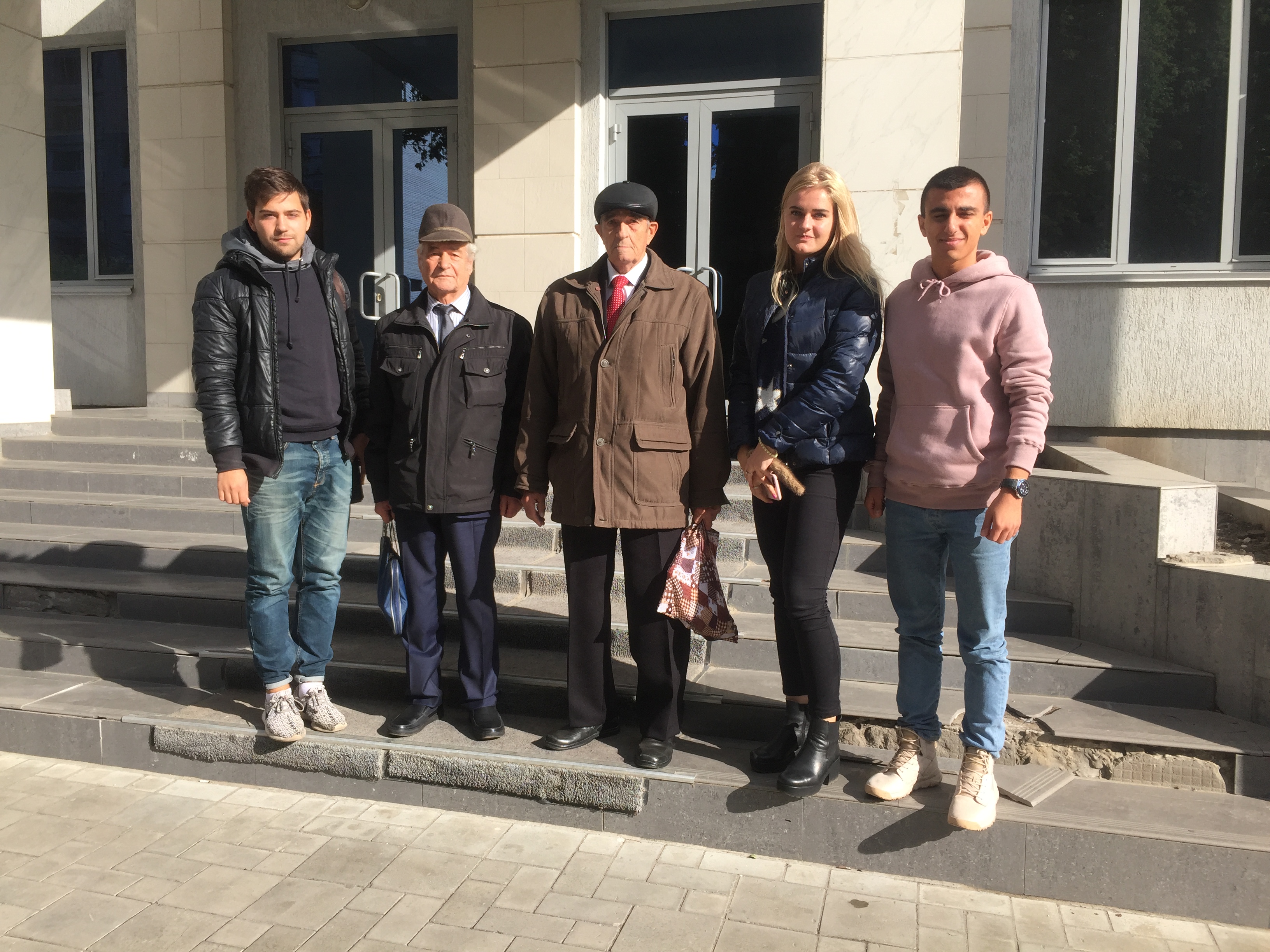 Студенты ИнЭТС встретились с сотрудниками-ветеранами СГТУ