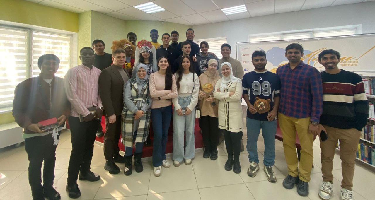 Иностранные слушатели курсов русского языка отпраздновали Масленицу