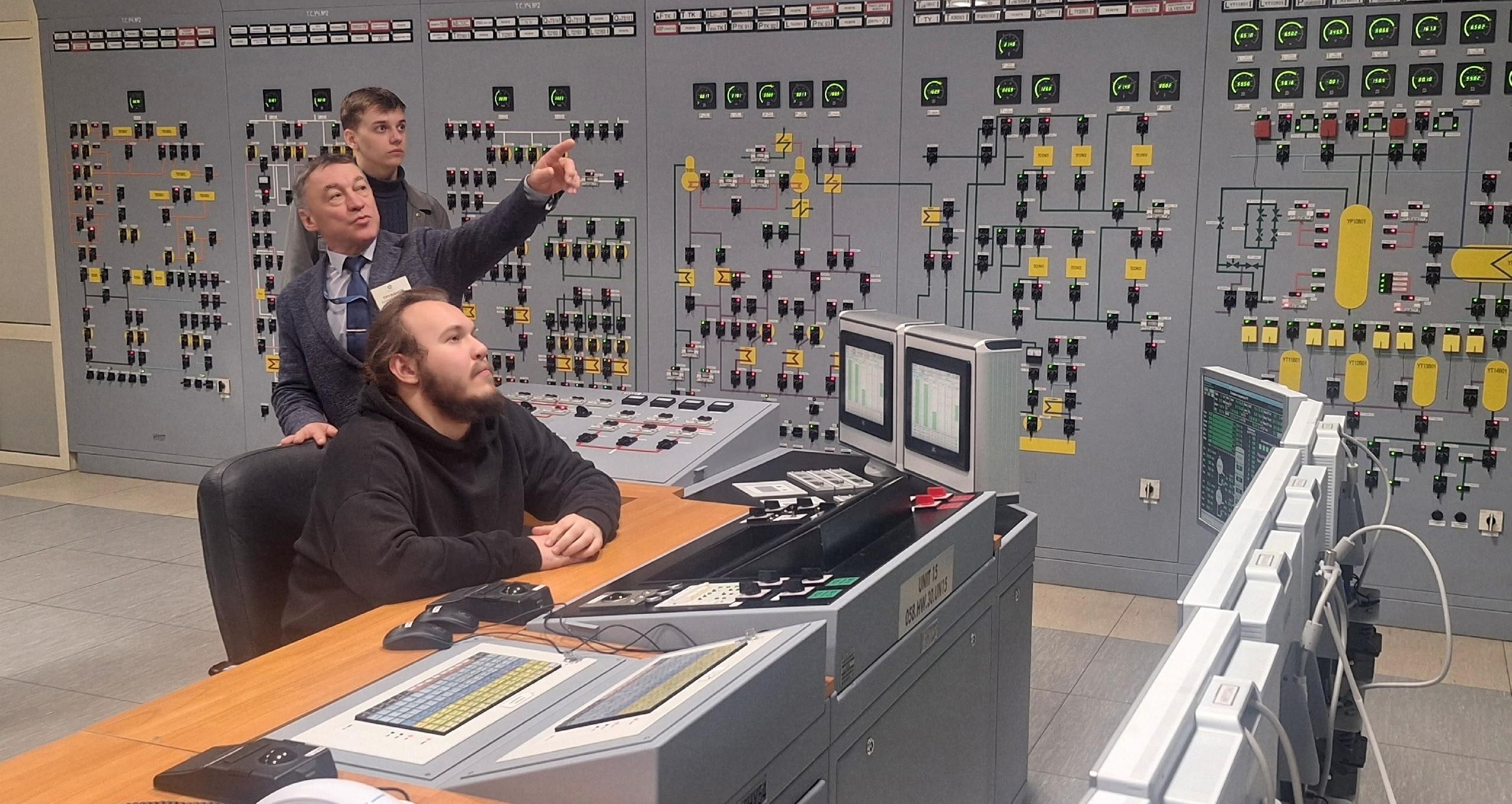 Студенты ИнЭн посетили учебно-тренировочный центр Балаковской АЭС