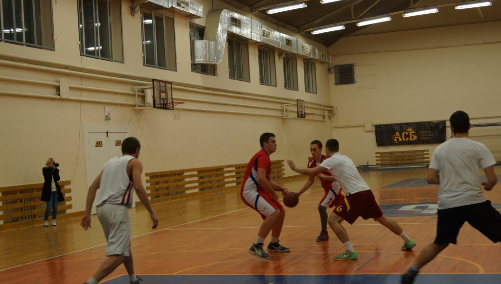 В СГТУ завершилась Спартакиада по стритболу среди мужчин