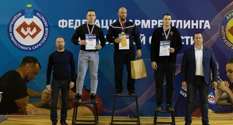Гагаринец – призер соревнований по армрестлингу
