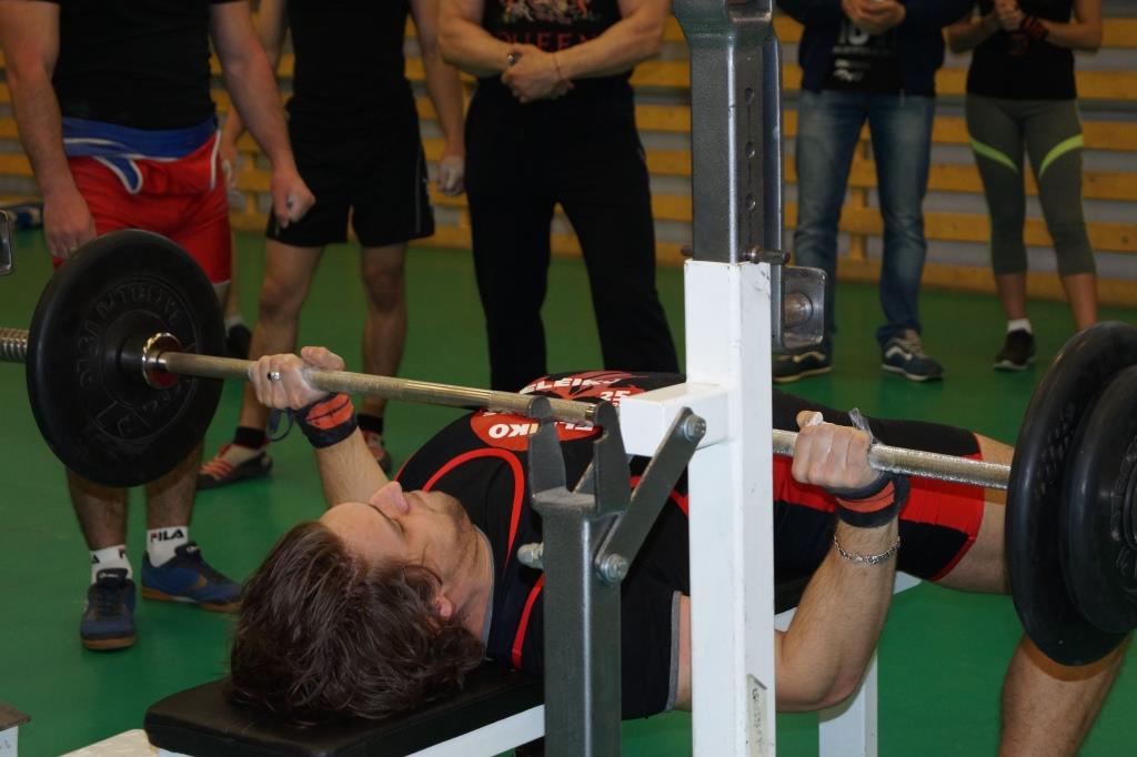 Сборная политеха по русскому жиму - лучшая среди вузов области