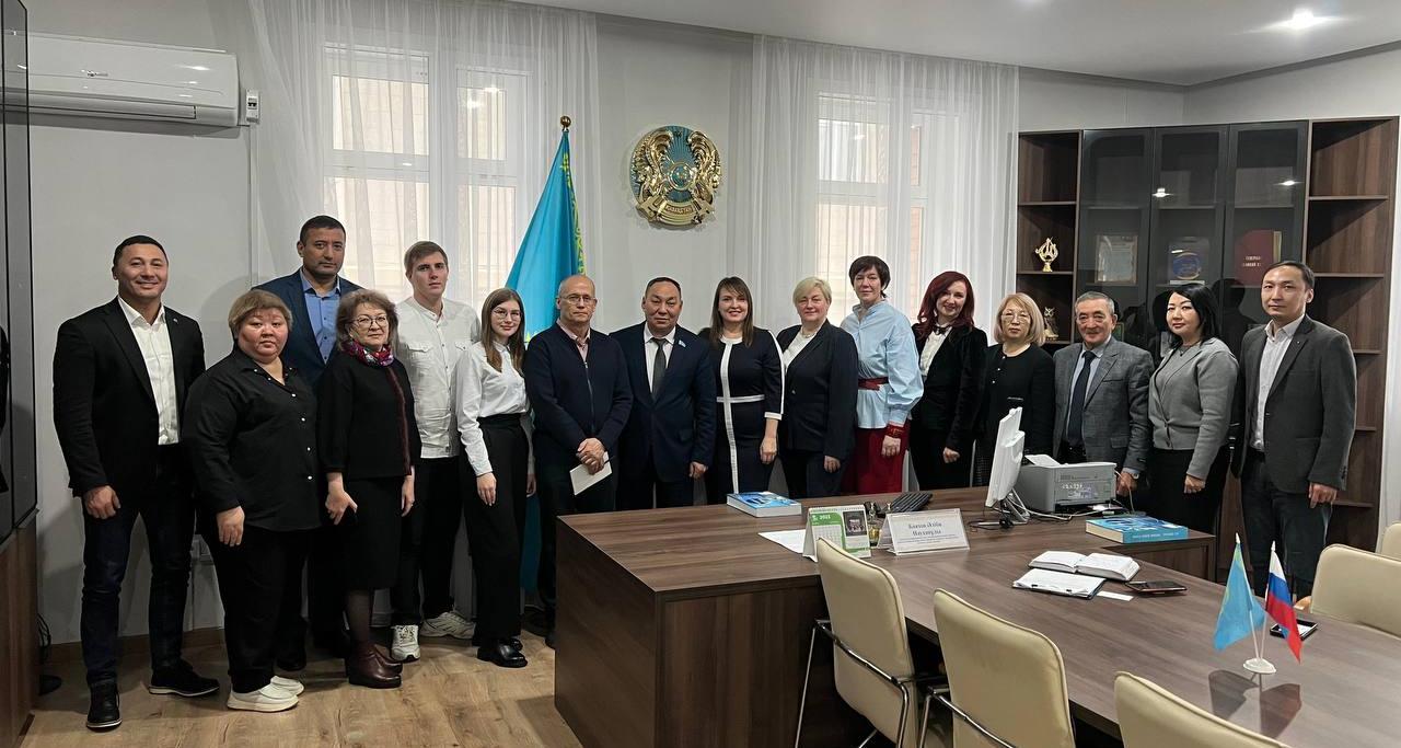 Представители СГТУ презентовали образовательные программы вуза абитуриентам Уральска