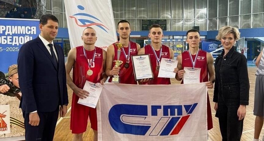 Команда СГТУ заняла второе место в региональном этапе турнира по баскетболу 
