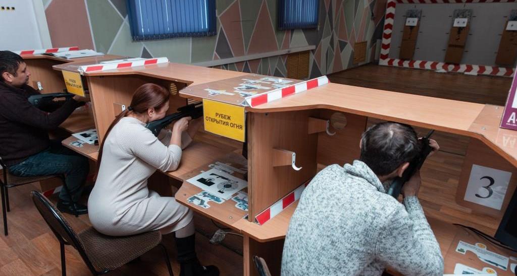 Спартакиада среди преподавателей университета открылась соревнованиями по стрельбе