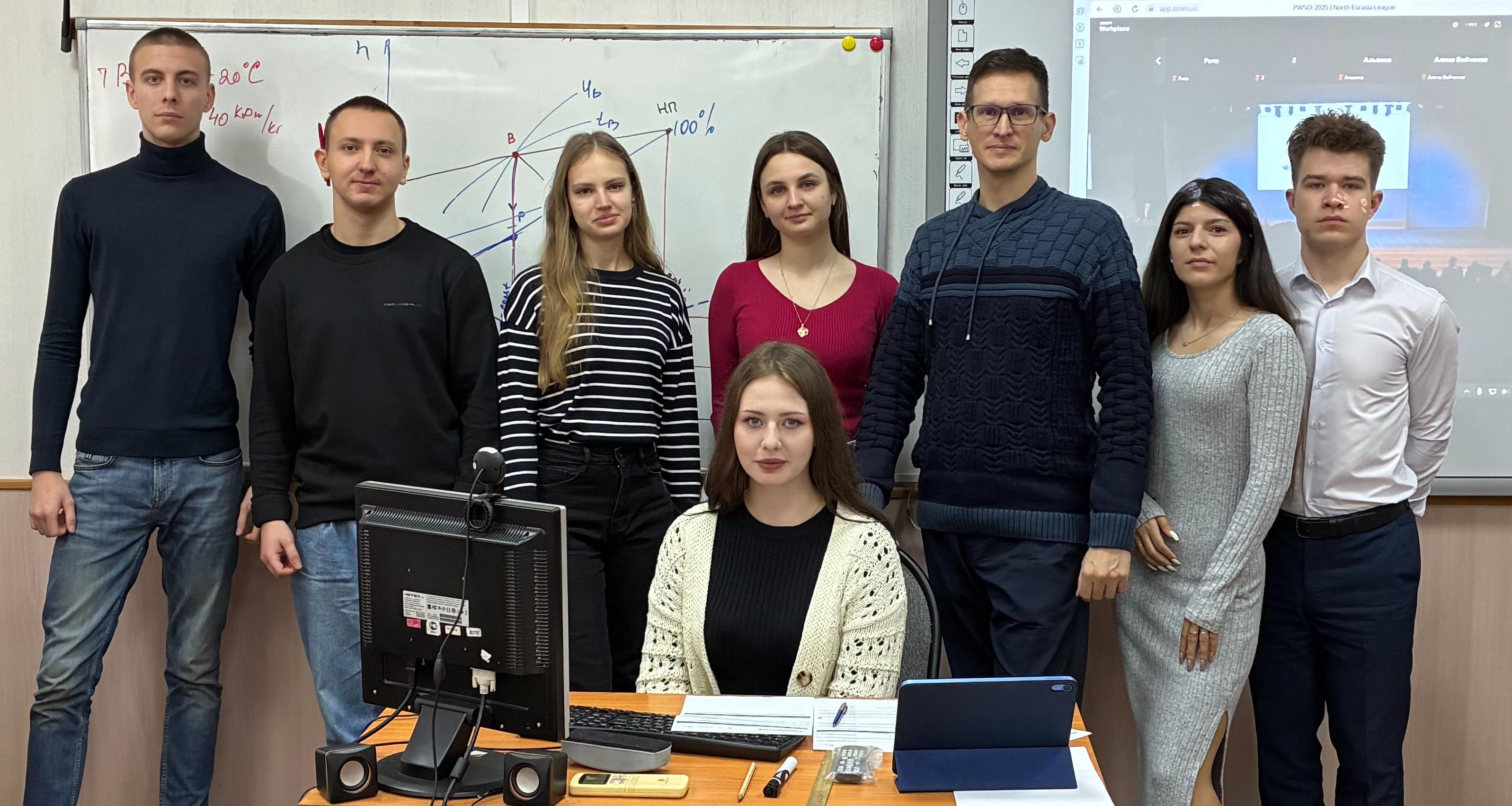 Студенты УРБАС - участники Международной олимпиады по управлению разработкой нефтегазовых месторождений Студенты УРБАС - участники Международной олимпиады по управлению разработкой нефтегазовых месторождений