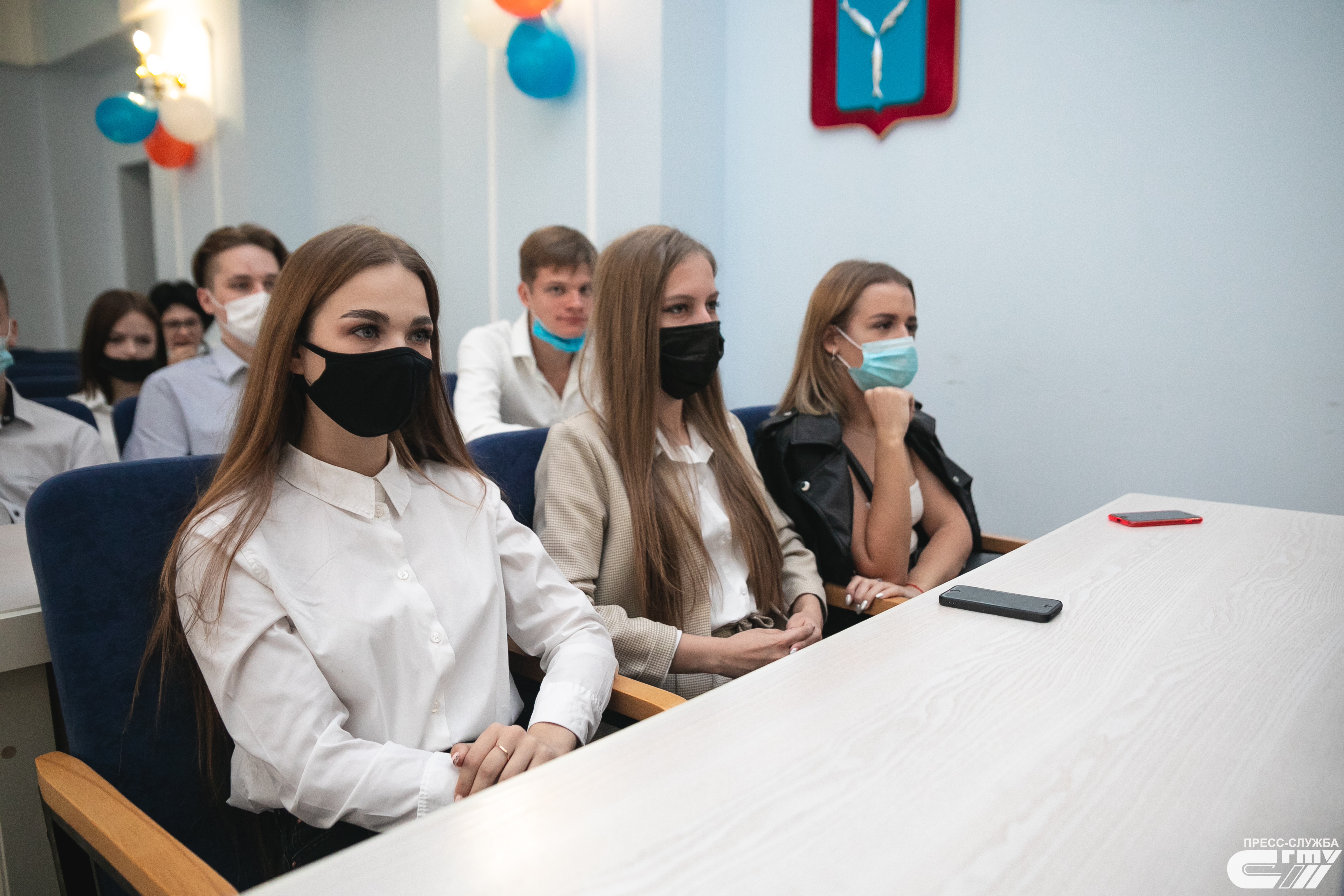 В университете прошли кураторские часы для первокурсников
