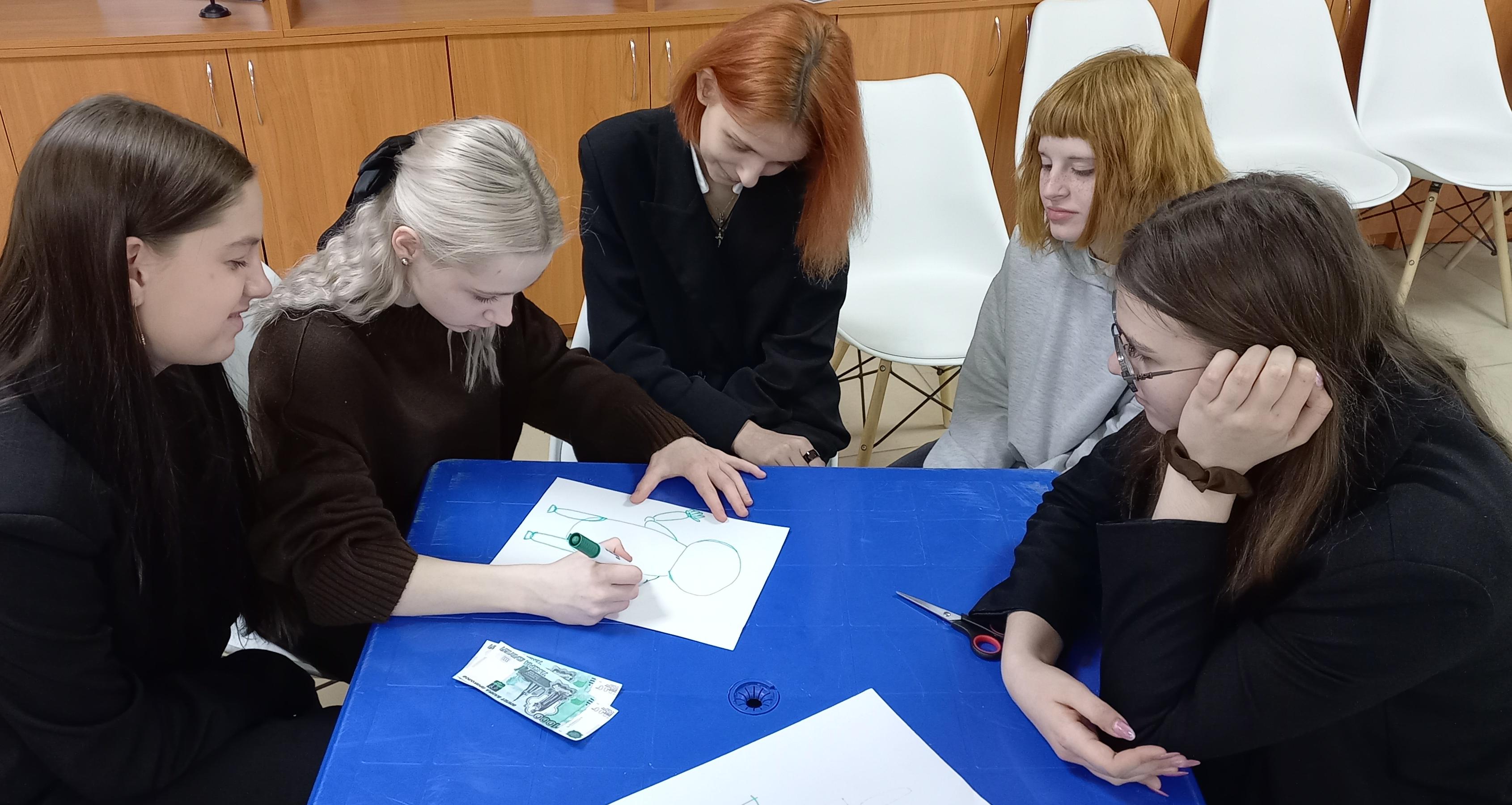 Для школьников социально-экономического кластера прошел мастер-класс по проектному сопровождению