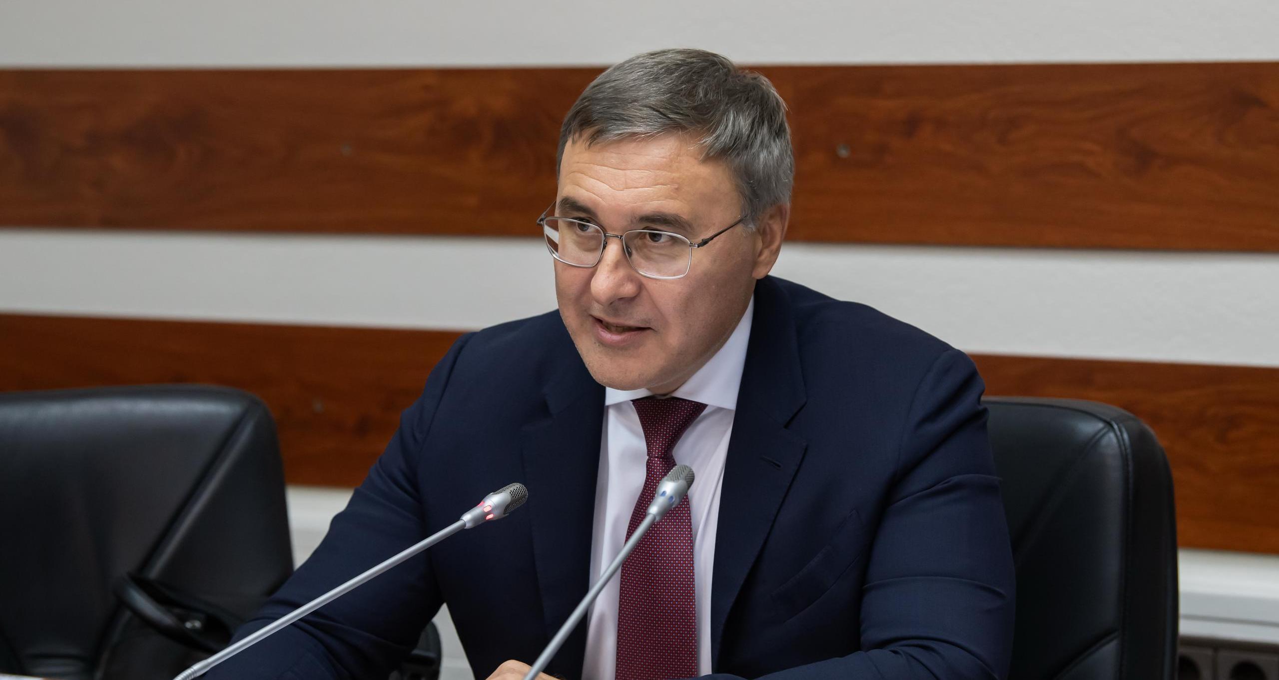 Коллектив СГТУ поздравляет с Днём рождения Министра науки и высшего образования РФ Валерия Фалькова