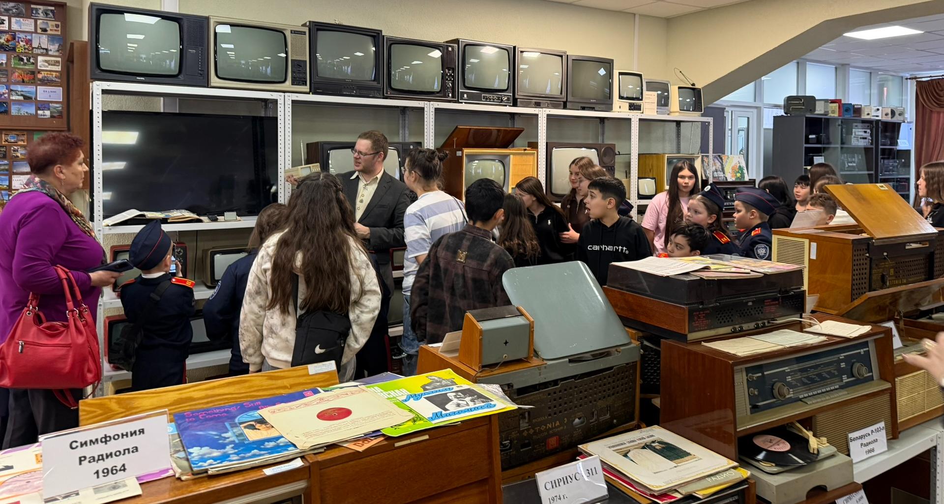 Школьники из Маркса посетили музейное пространство СГТУ 