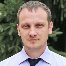 Александр Владимирович Страхов