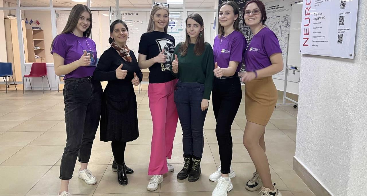 В «Точке кипения» прошел цикл тематических мероприятий  «Школа вожатых»