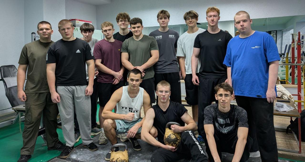 В Политехе прошел турнир по гиревому спорту среди первокурсников