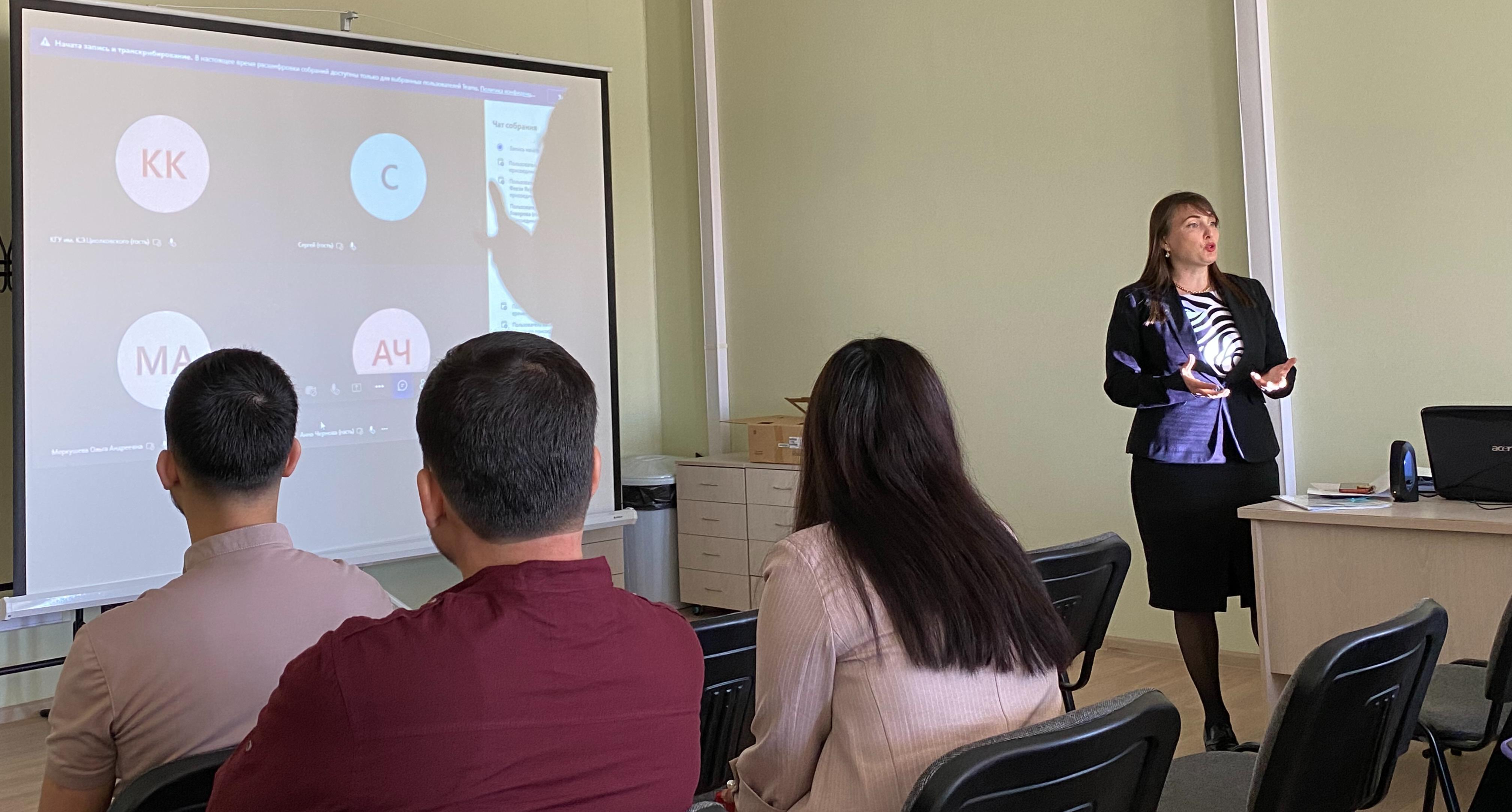 Политех участвует в обмене лучшими практиками работы с иностранными студентами