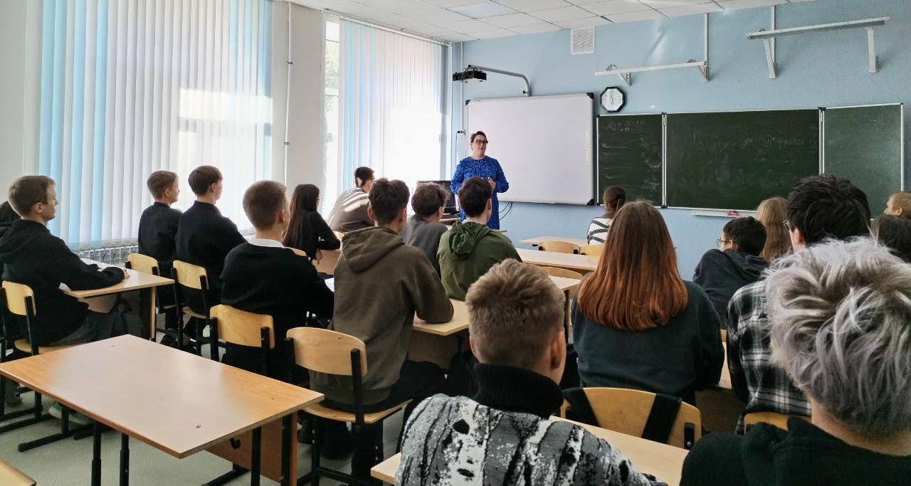 В «Гагаринских классах» продолжаются занятия