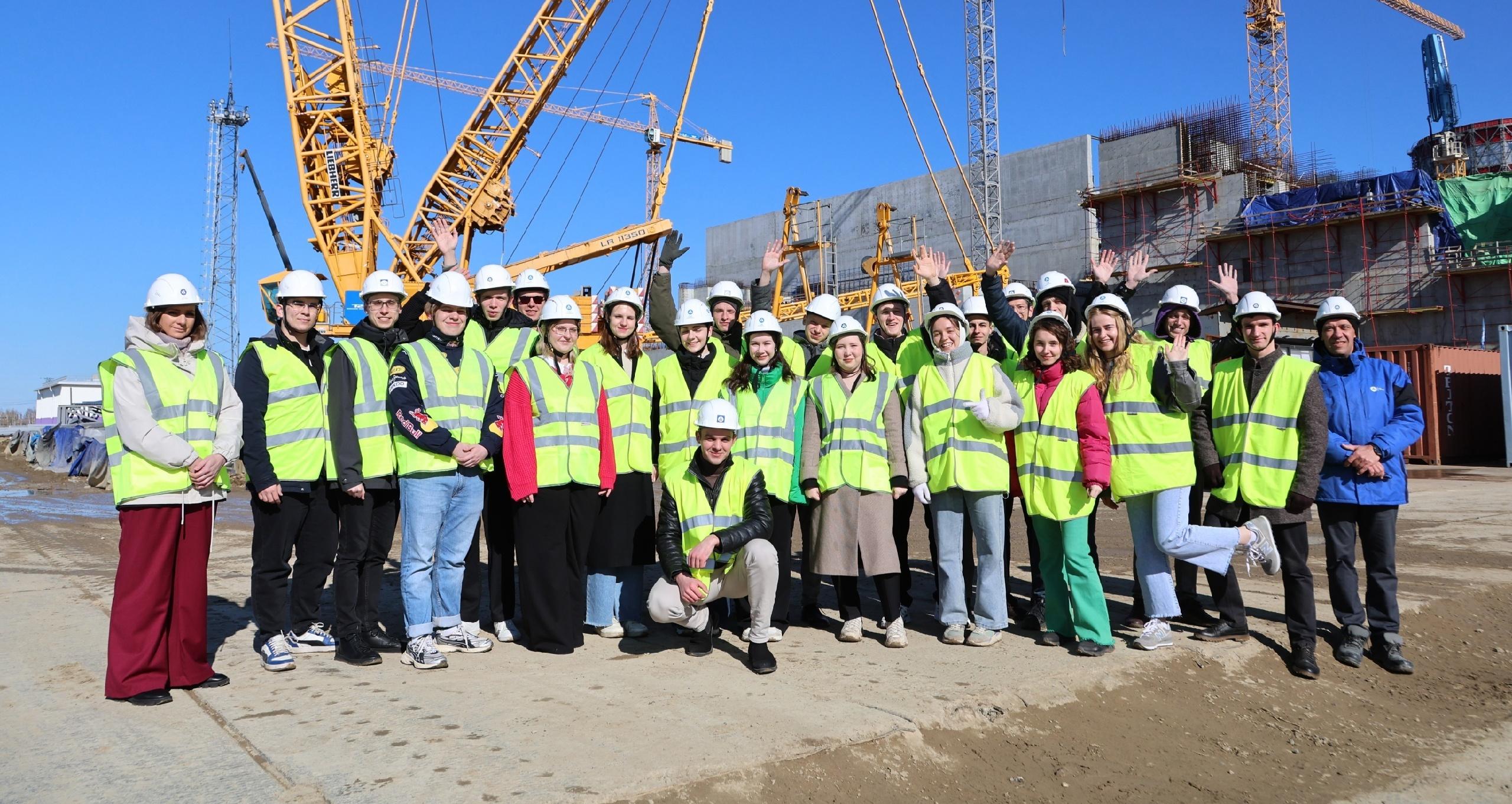 Студенты ФТИ посетили Сибирский химический комбинат в рамках проекта «Больше, чем работа»