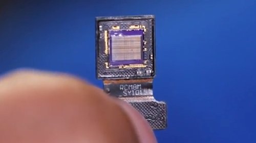 Создан миниатюрный флуоресцентный безлинзовый микроскоп, способный работать, находясь глубоко в теле человека