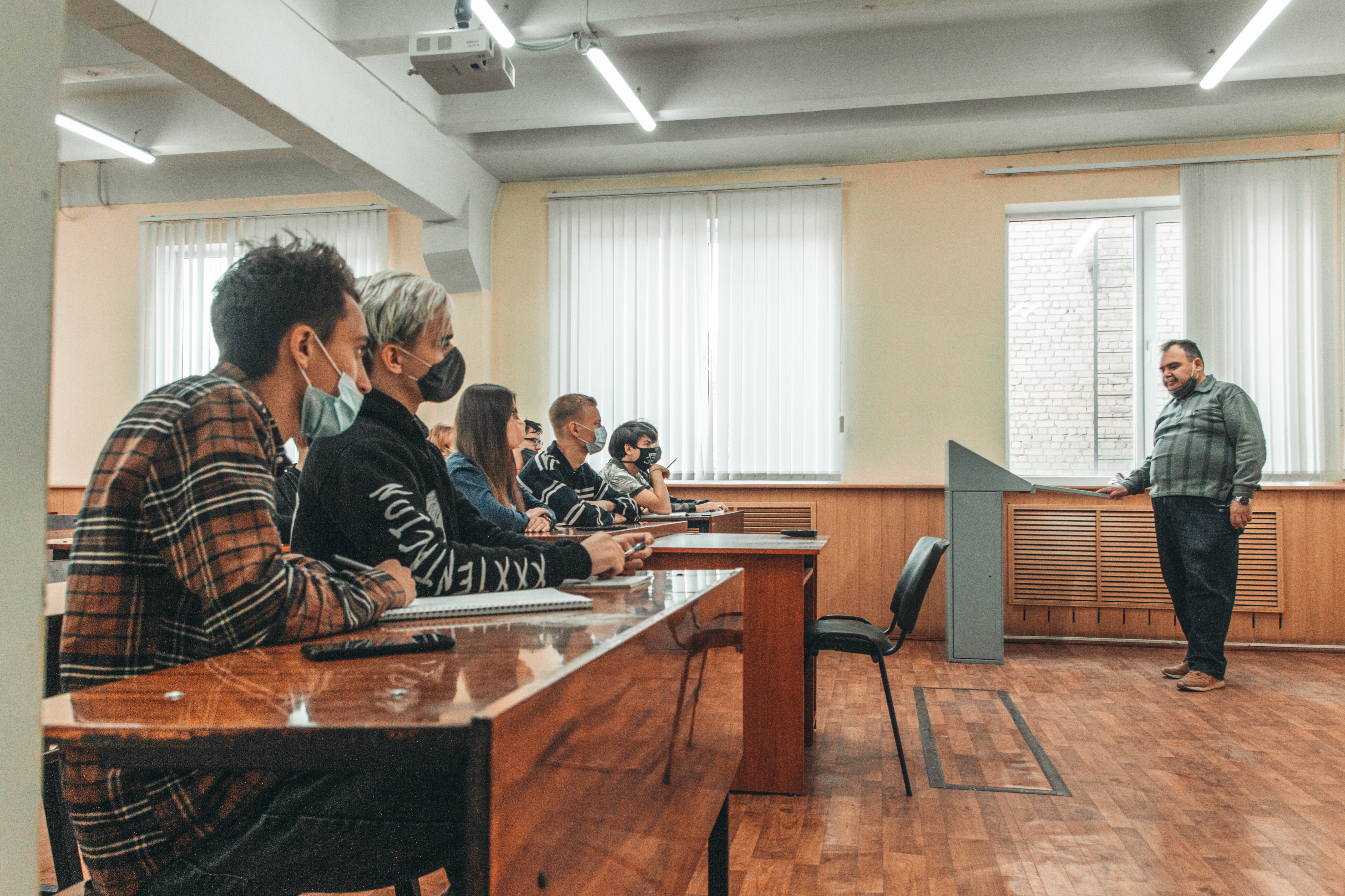 90 лет СГТУ: ФТИ провел праздничные мероприятия