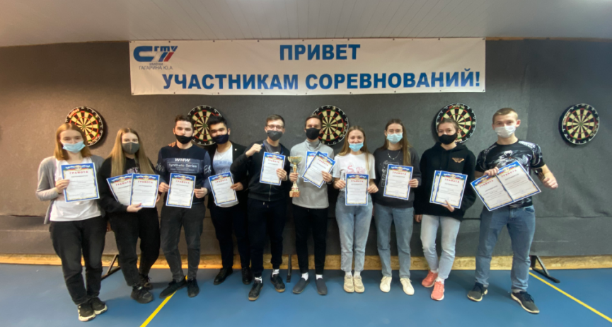 Политеховцы проверили свои силы в соревнованиях по дартсу