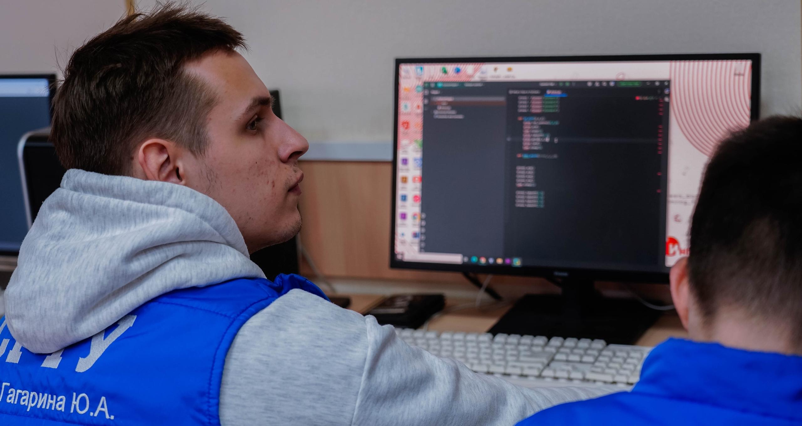 Команда СГТУ «ДронЛаб» вышла в финал международного трека «Кибердром.Студент» 