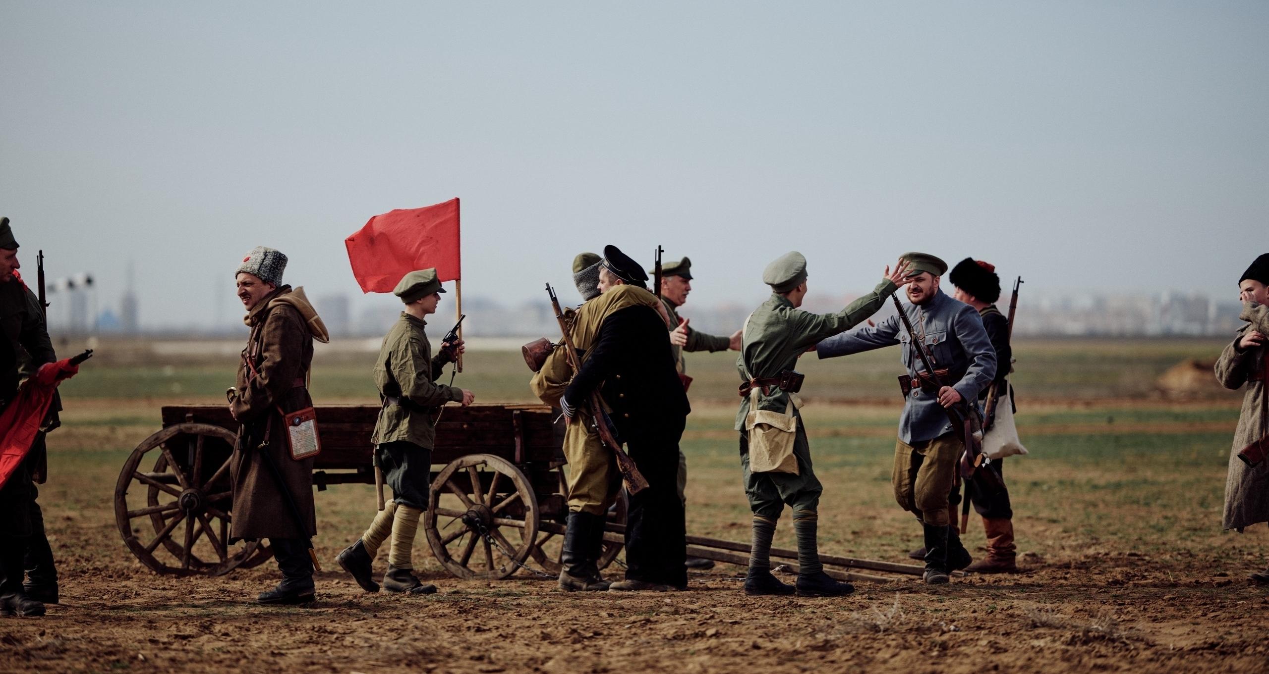 Политеховские реконструкторы погрузились в историю легендарного похода Климента Ворошилова