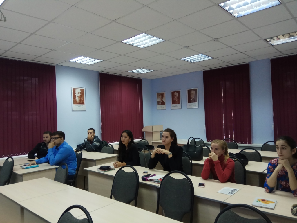 На кафедре ПТБ состоялась встреча с медсестрой Росгвардии